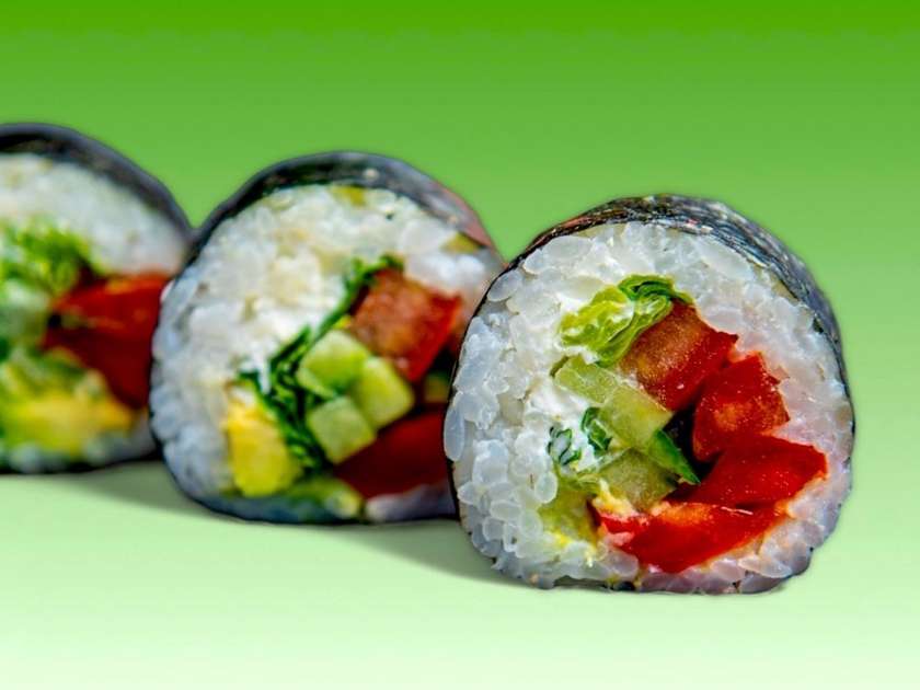 106. Vegetable maki 8pcs