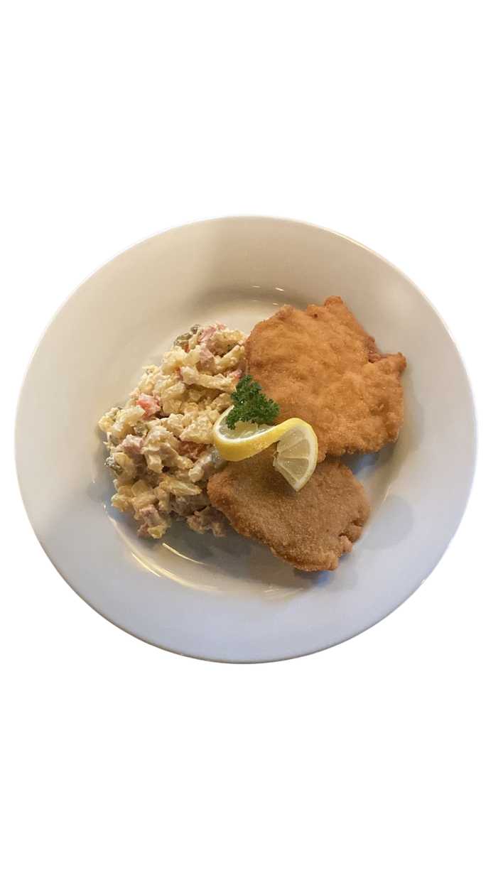 7. Mix řízků (vepřový a kuřecí), bramborový salát