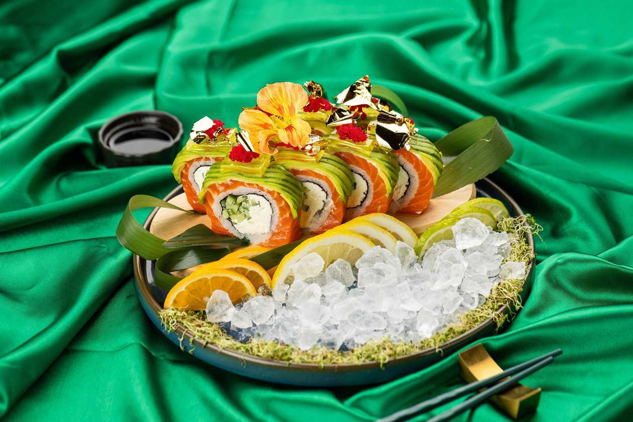 Premium Red Velvet Roll