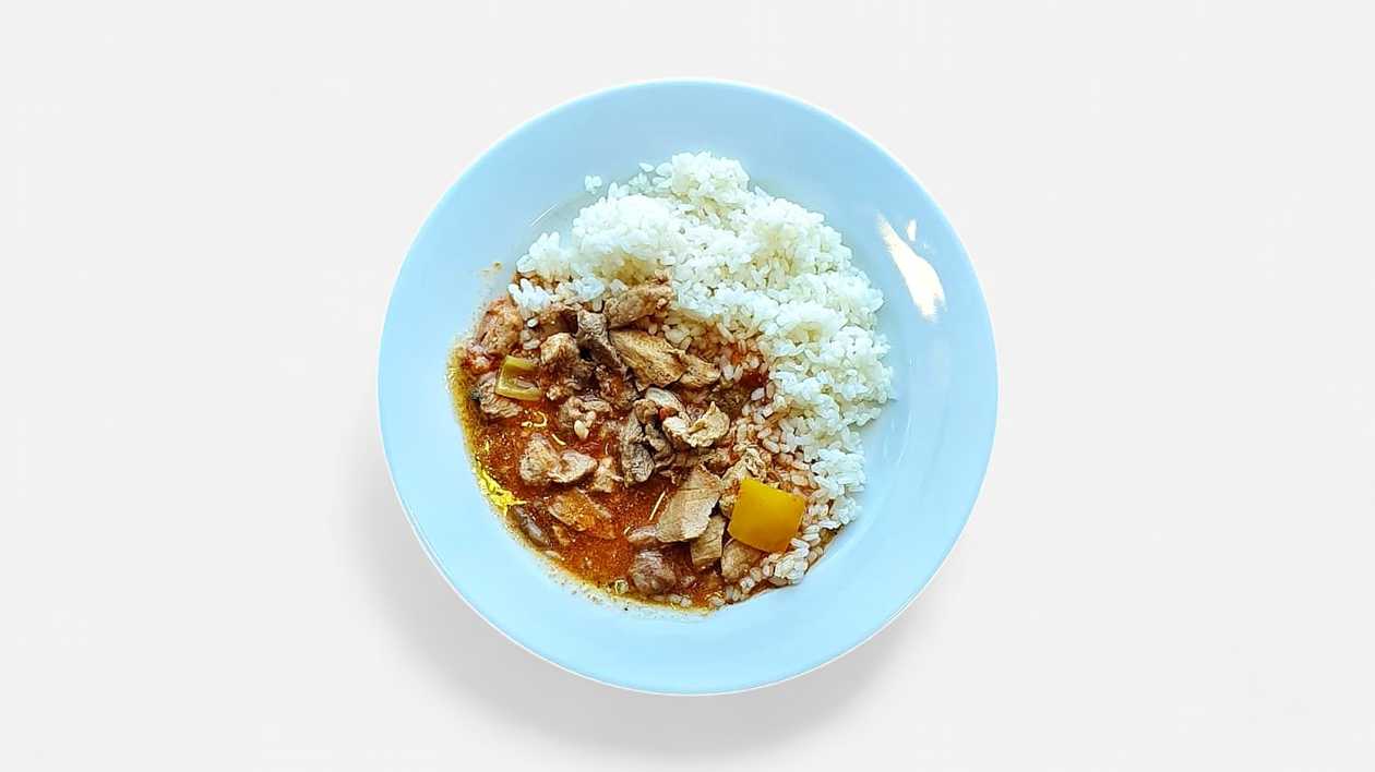 120g/120g	Bravčové srbské ragú, dusená ryža ES 10