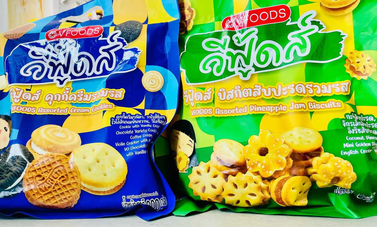 🍪 Variety, Flavor & Crunch – Assorted Biscuits!