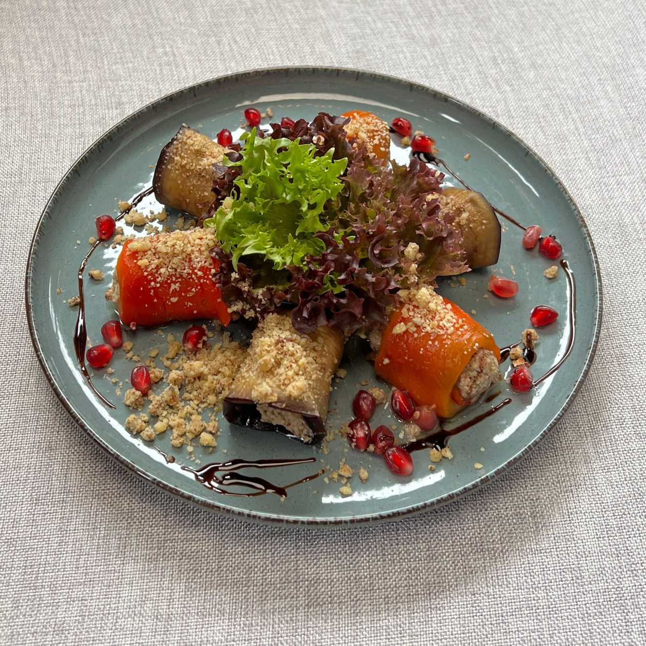 Рулетики з баклажанів