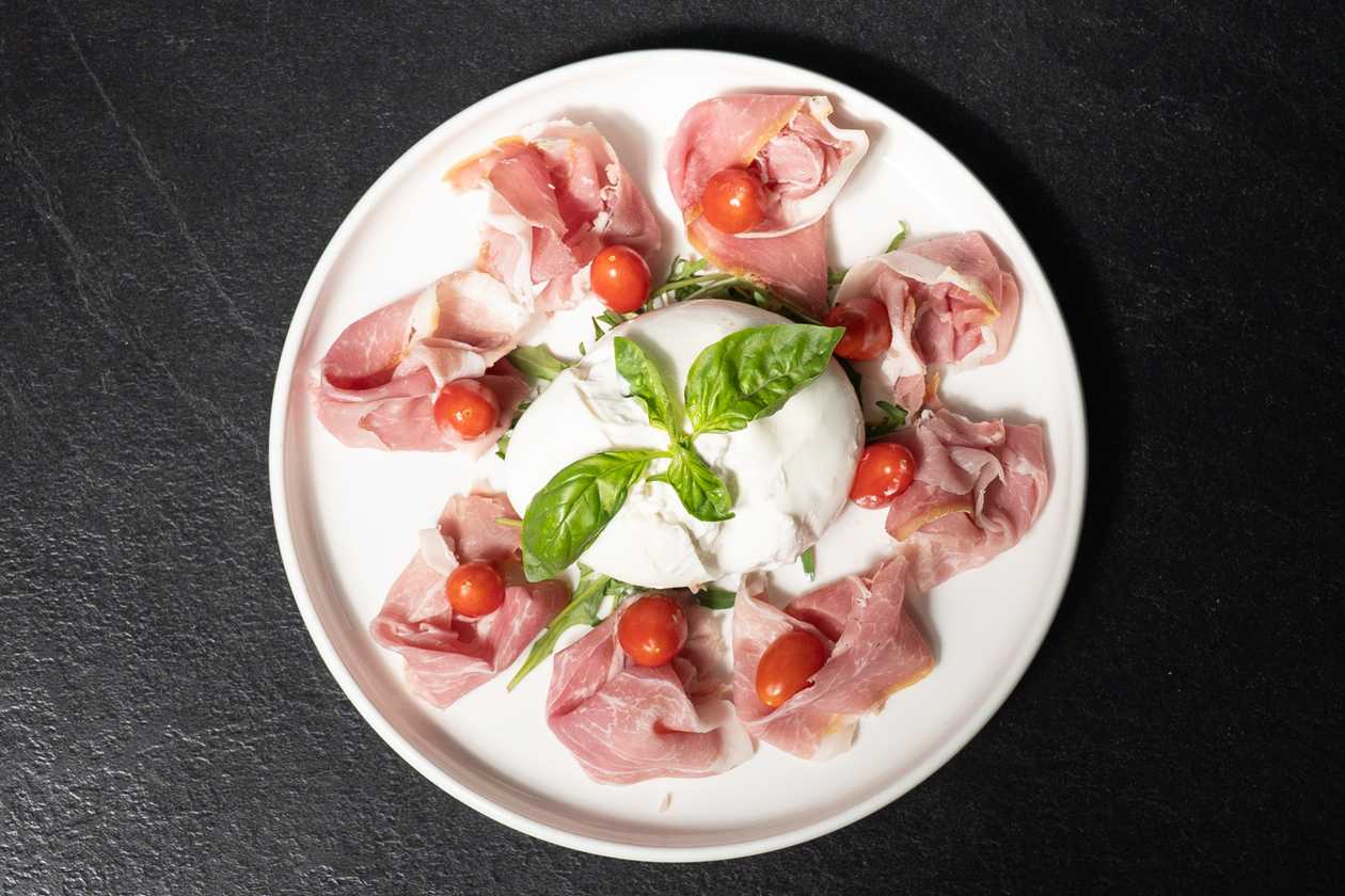 Burrata, Crudo e Pomodorini