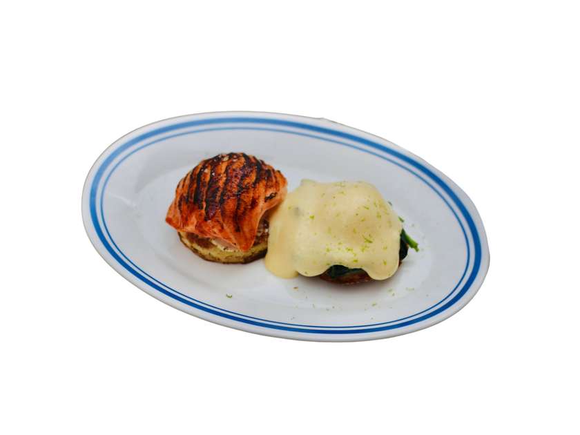 Бенедикти з лососем