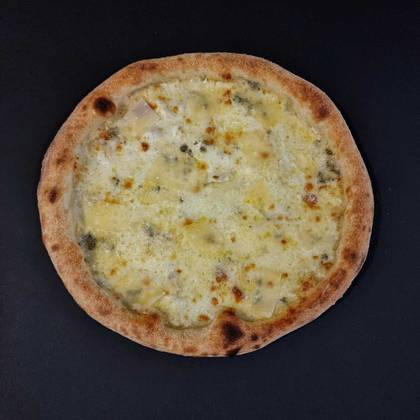 Pizza quattro formaggi