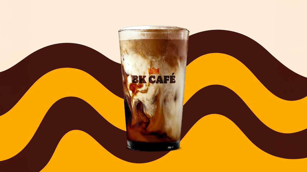 Large Iced Chocolat Cookie Latte