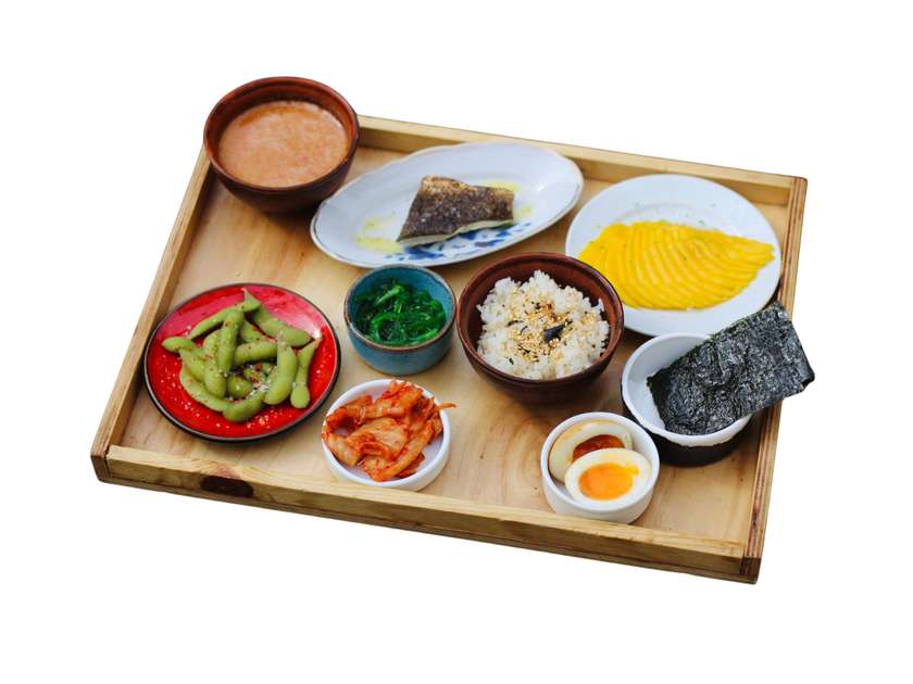 Японський сніданок з сібасом