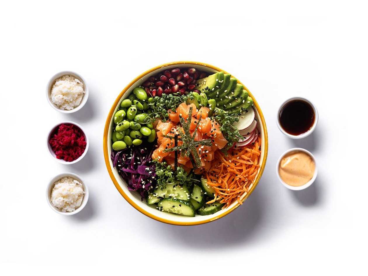 Poke Kings with salmon