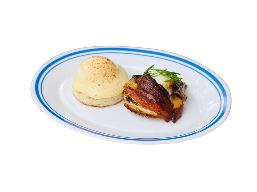 Бенедикти з вугрем