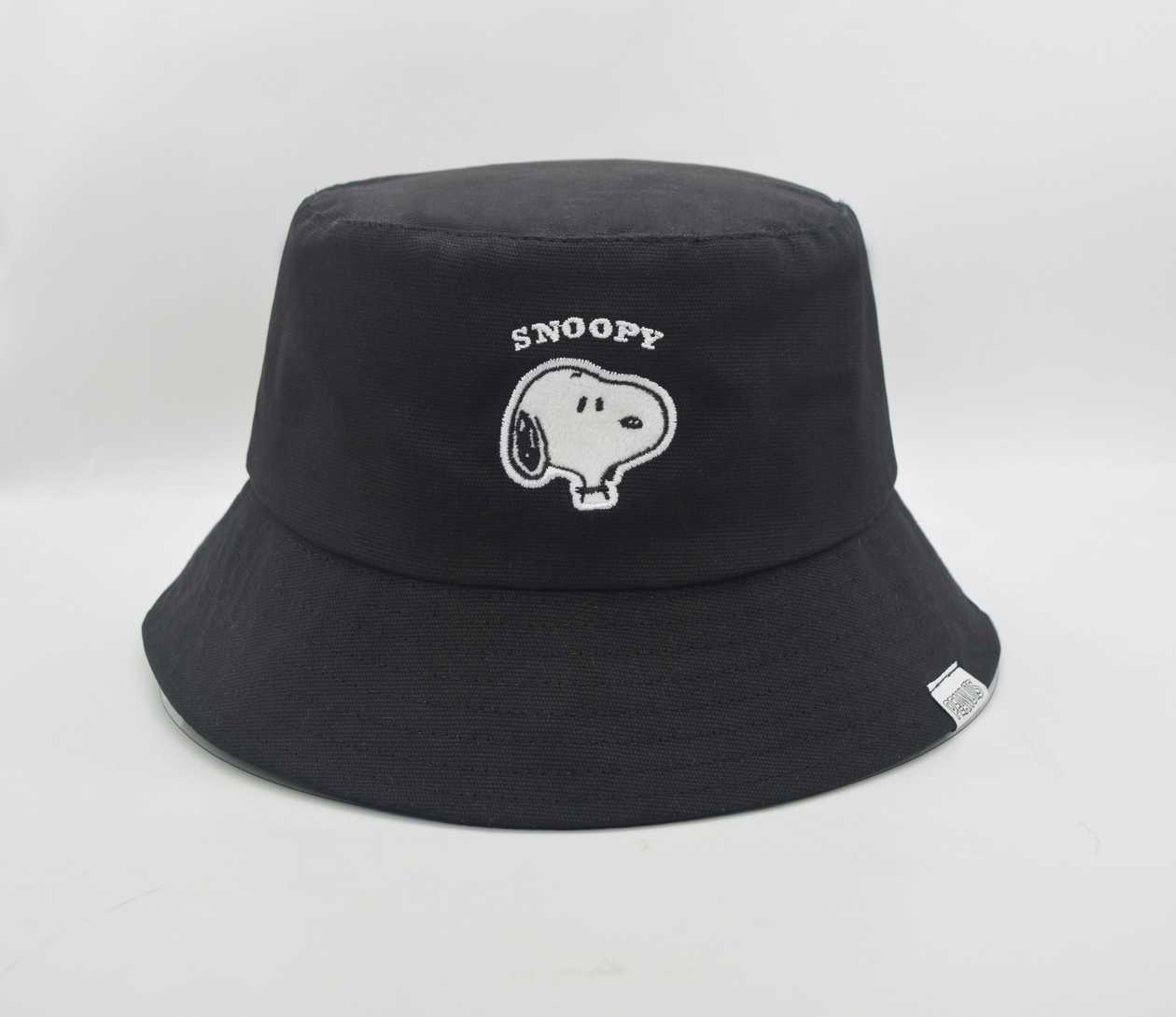 Snoopy Summer Travel Collection Classic Bucket Hat (Black)