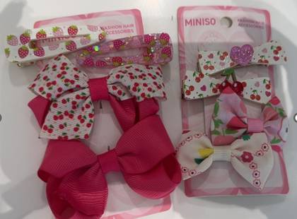 Hair Clips (4 pcs)