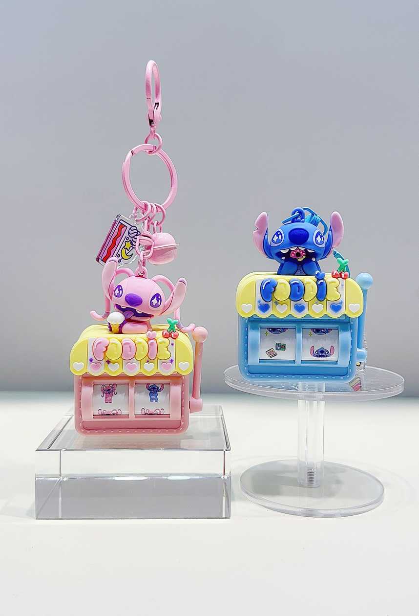Disney Stitch Dinner Party Collection Slot Machine Keychain (Angel)