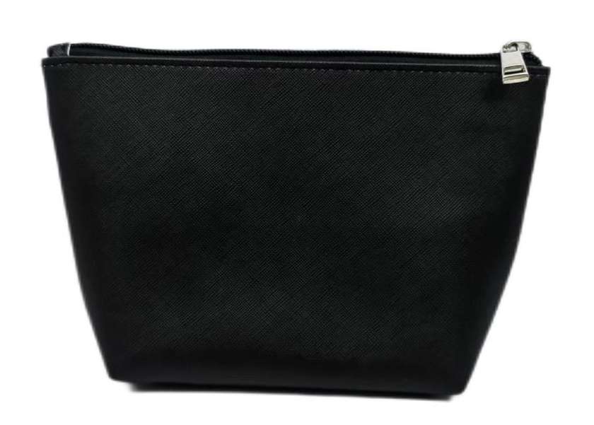 Basic Solid Color Trapezoidal Cosmetic Bag(Black)