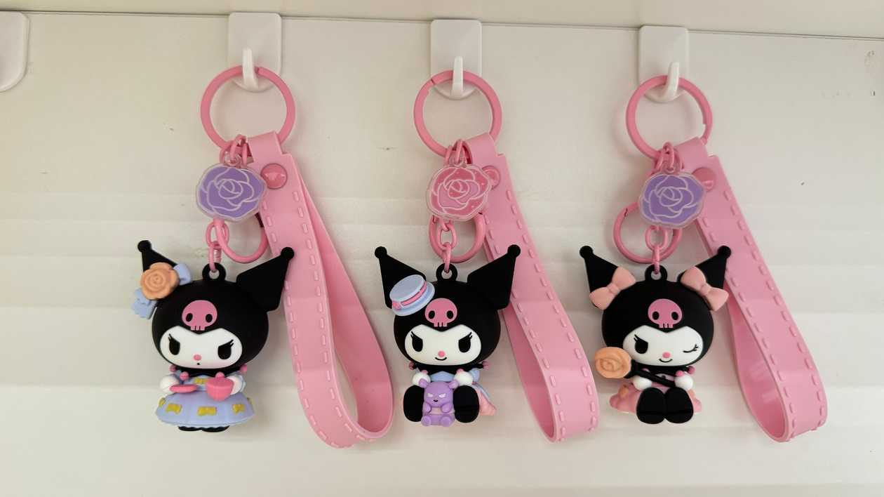 Kuromi Rose Earl Keychain