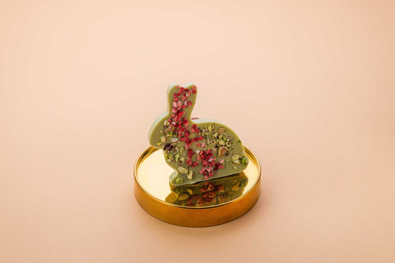 Кролик фісташка з полуницею