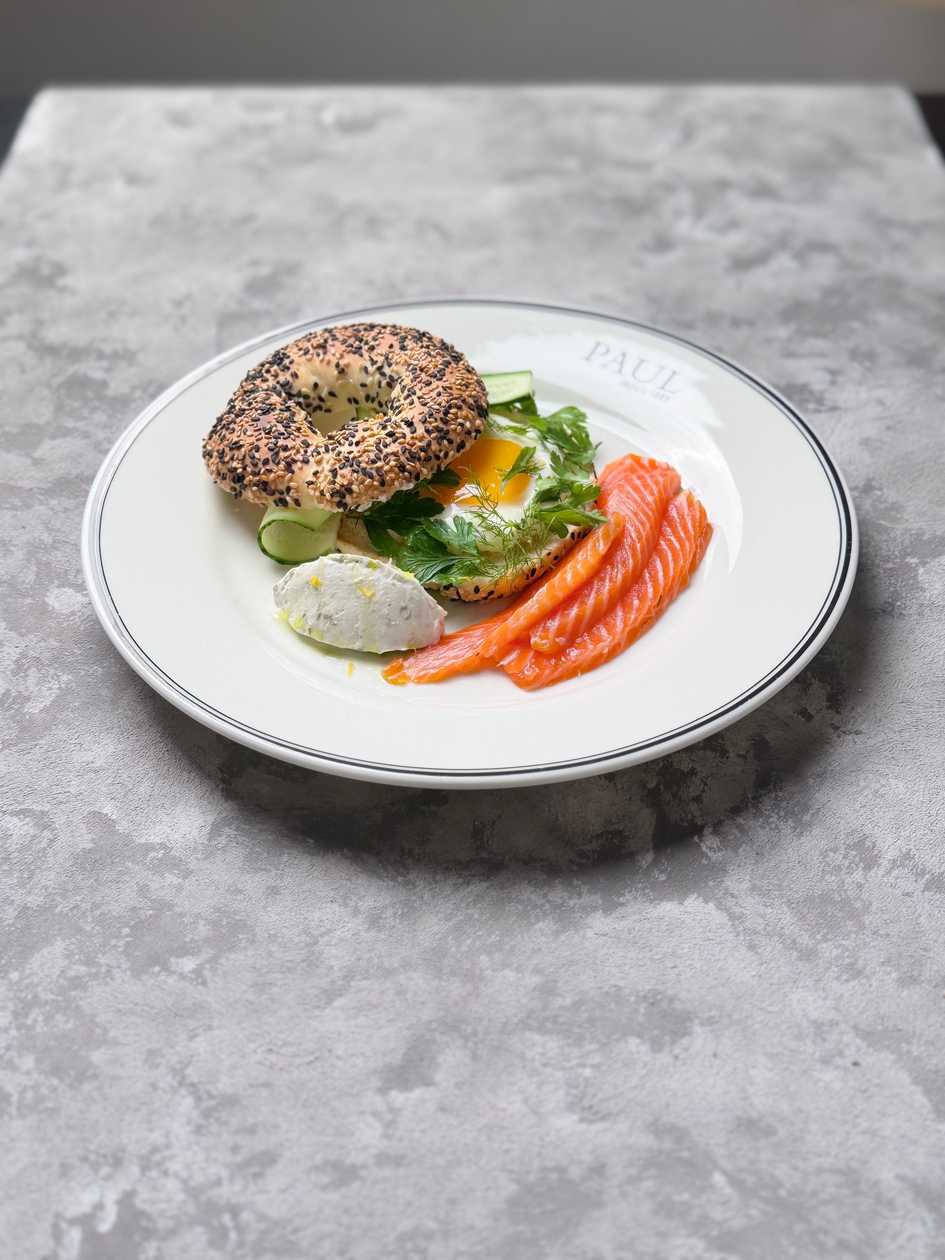 Ранковий Бейгл з Форелью