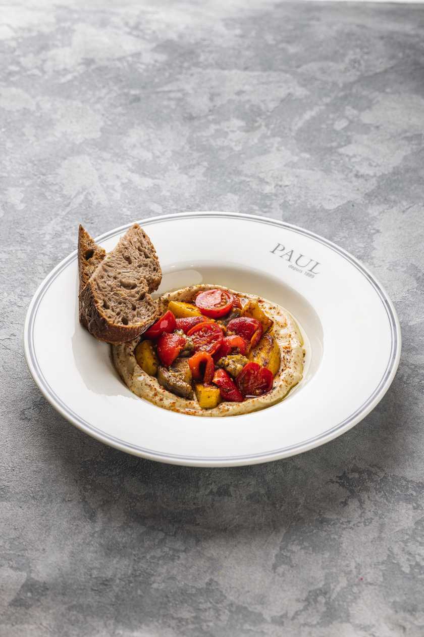 Хумус з теплими овочами