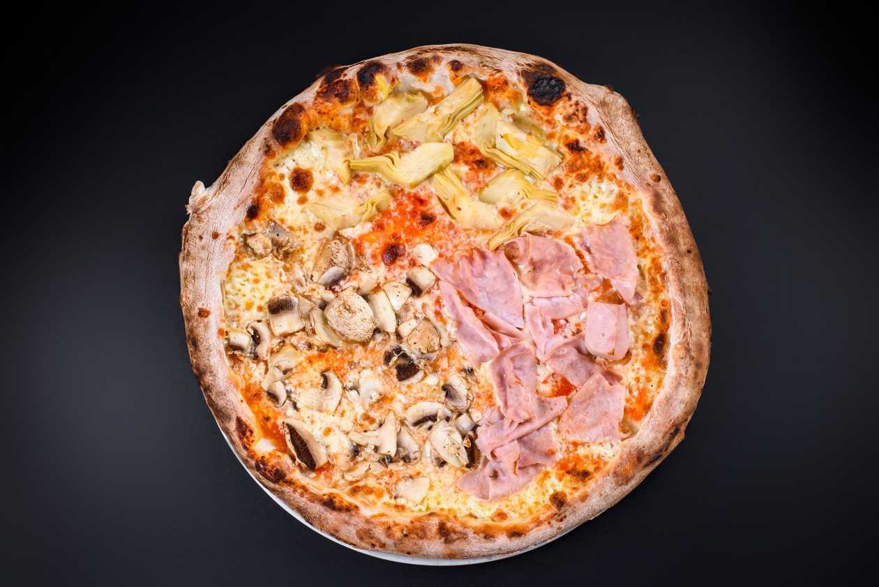 Quattro Stagioni Napoletano – 4 arome într-o pizza