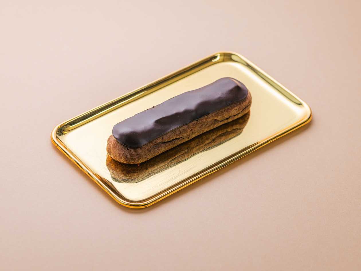 Еклер шоколадний