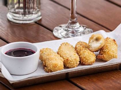 Сирні нагетси