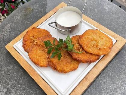 Терті пляцки зі сметаною