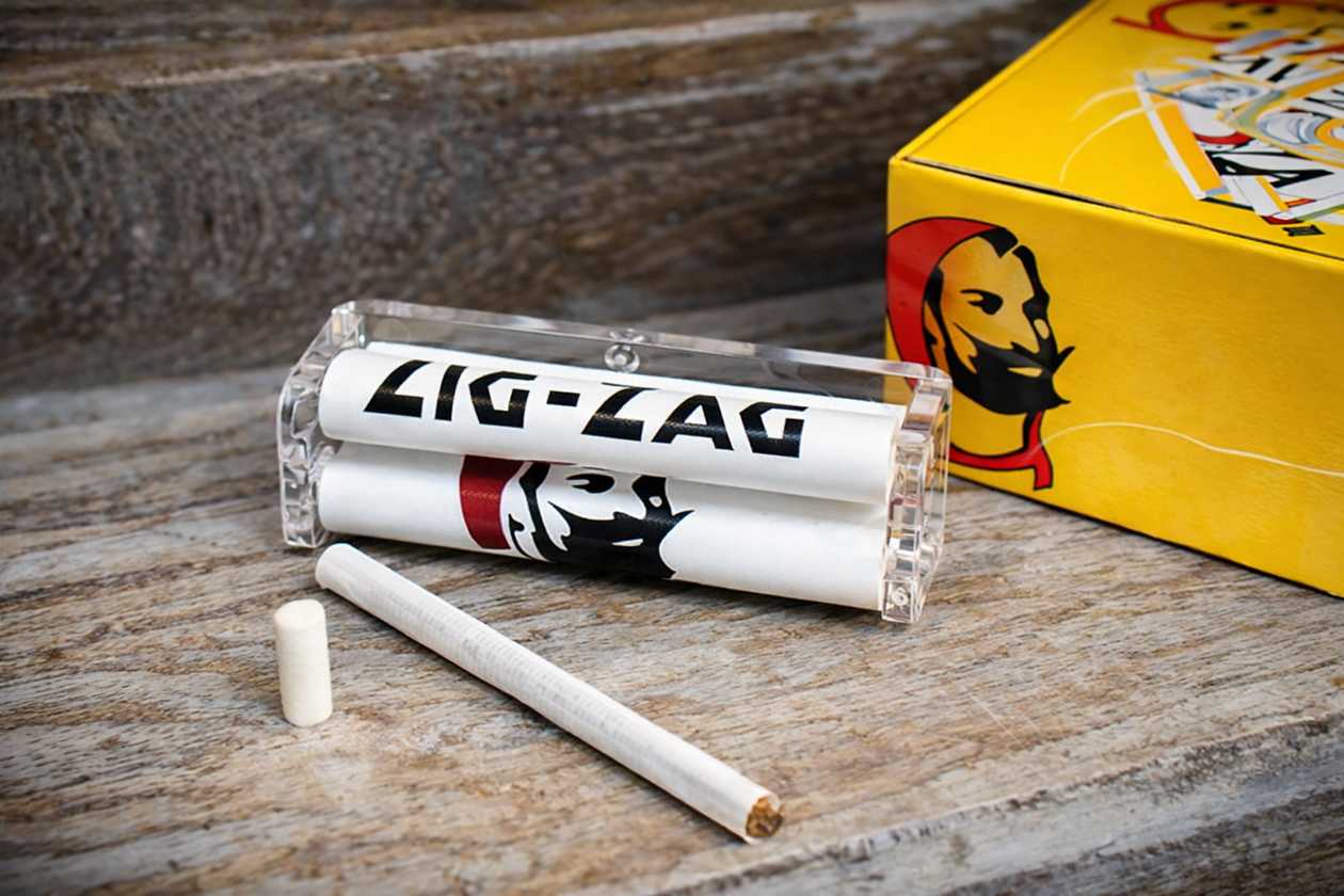 Zig-Zag Rolling Machine (Siqaret bükmə aparatı)