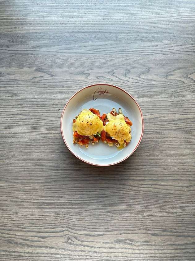 Florentine Eggs with Salmon