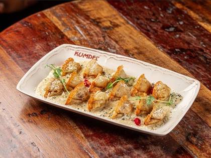 Гіози, обсмажені на пательні з соусом