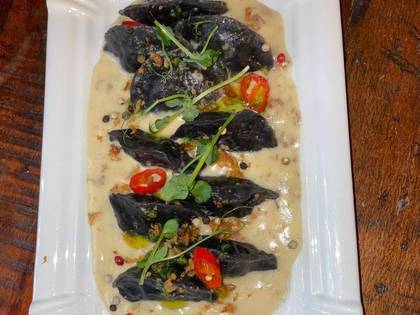 Домашні вареники з начинкою по-староукраїнськи