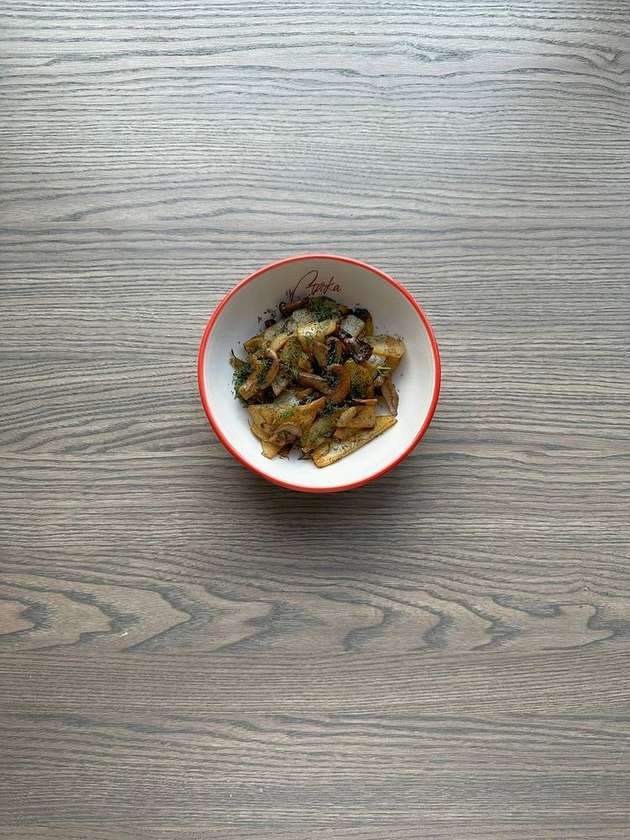 Fried Potatoes with Mushrooms