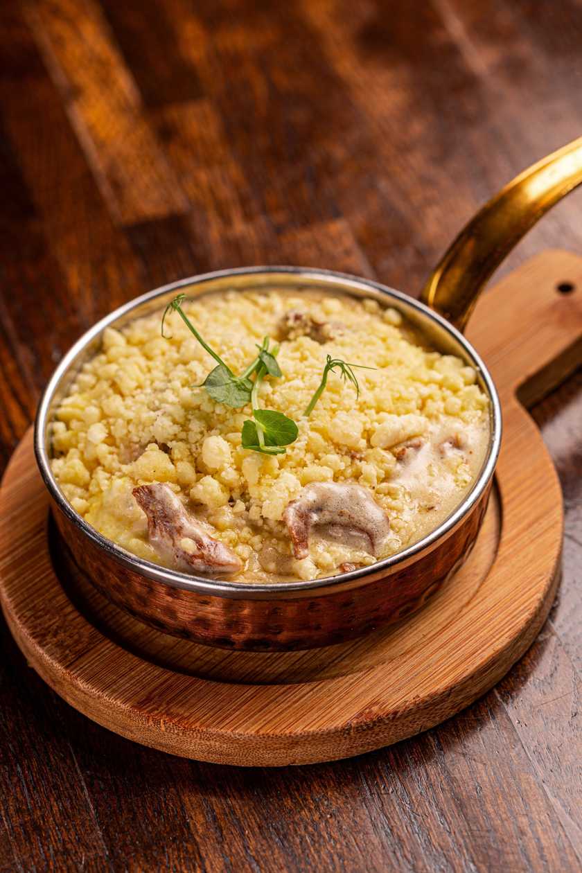 Карпатський банош з лісовими грибами