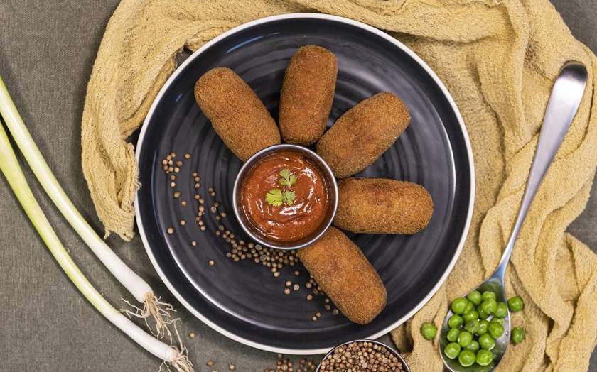Alu kabab vegetarian + alu bullet vegetarian - de post