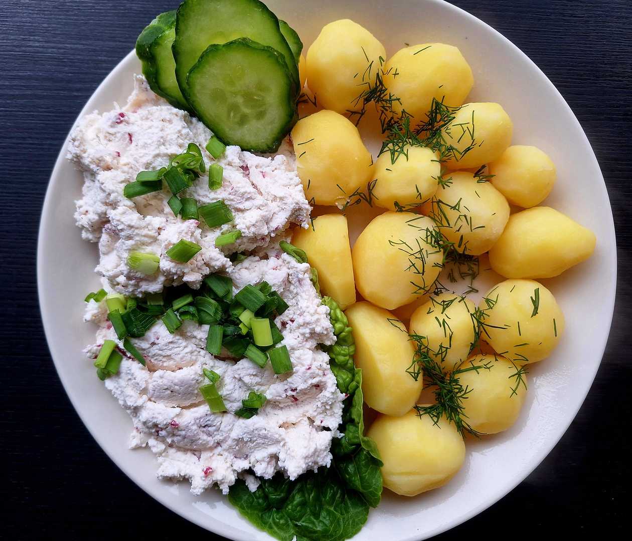 Potatoes with Cottage Cheese