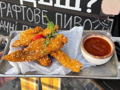 Курячі палички з кунжутом