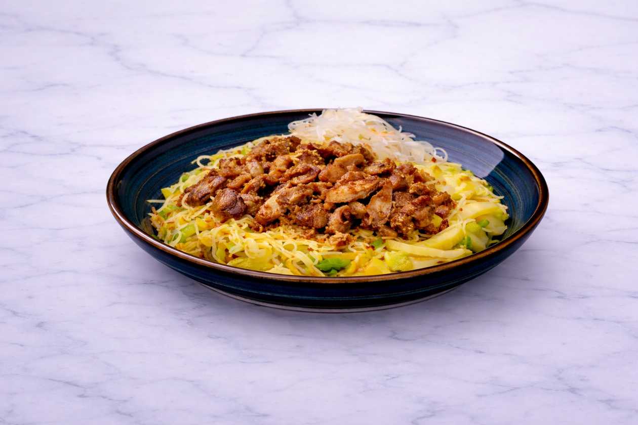 K04 Fried rice noodles with duck meat