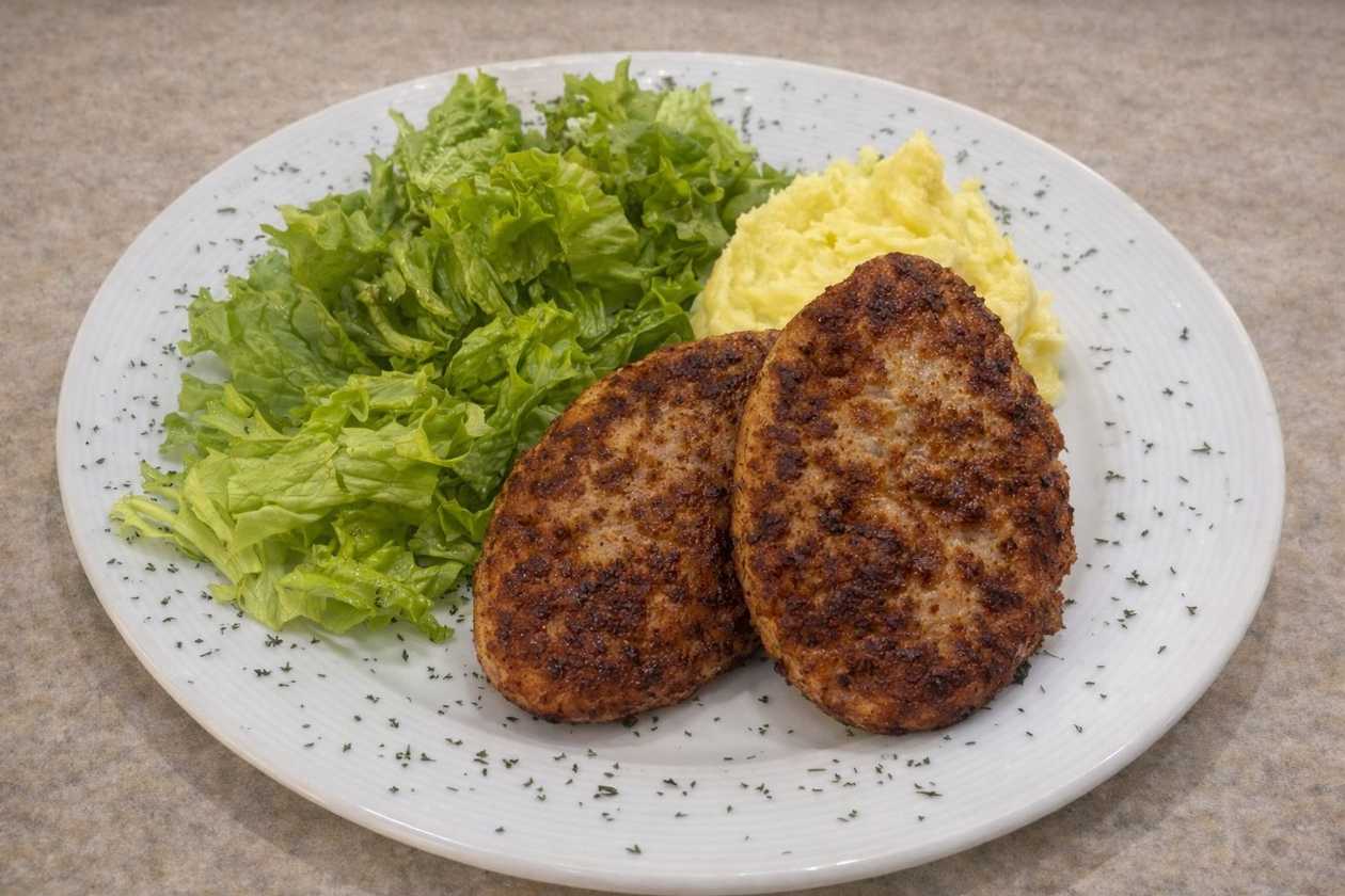 Beef Cutlet With Mashed Potato
