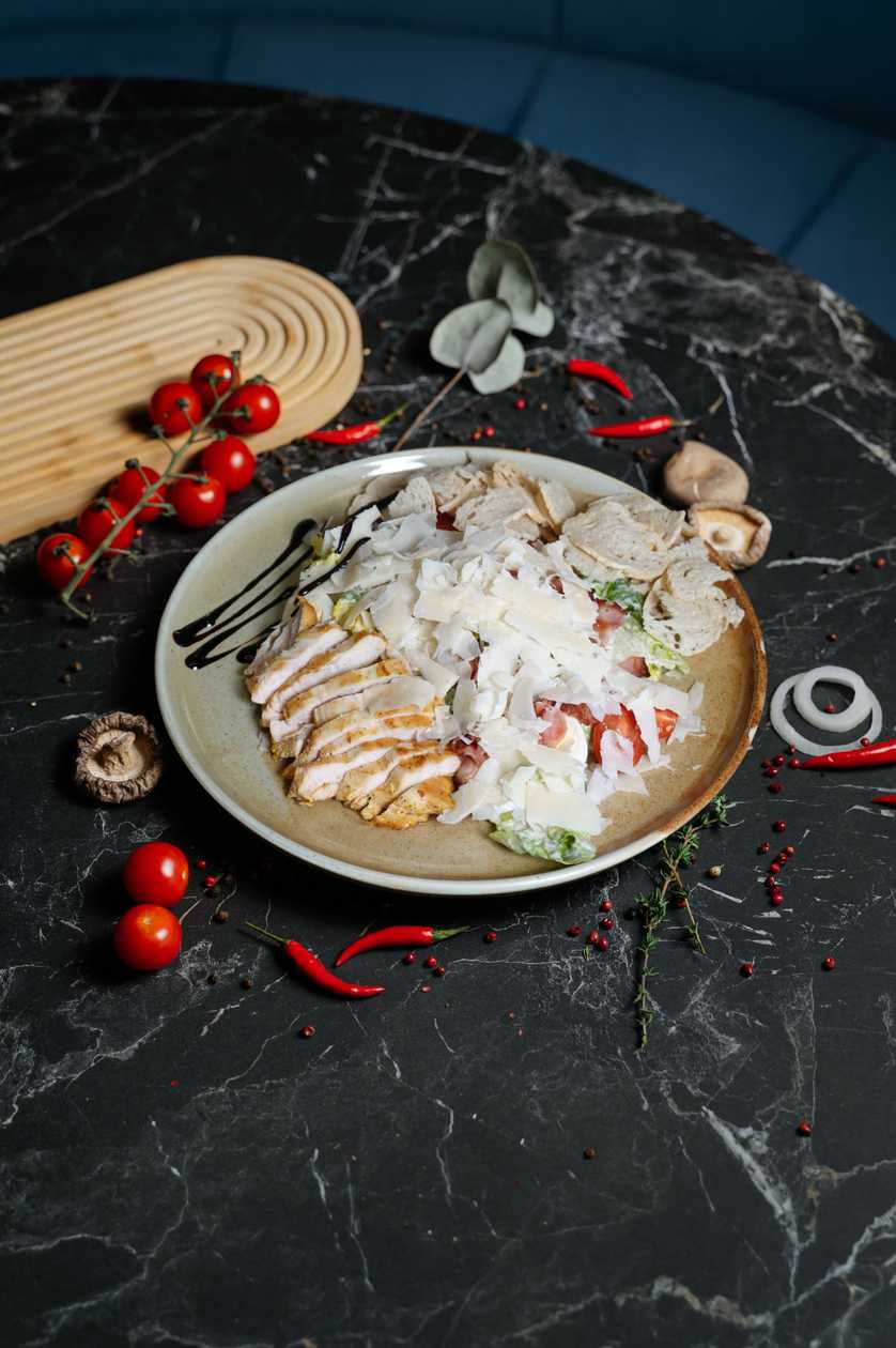 Cezar z Kurczakiem i Boczkiem