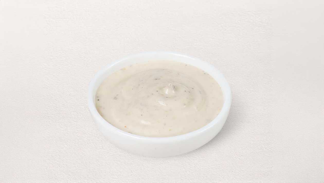 Garlic sauce. "HELLMANN"