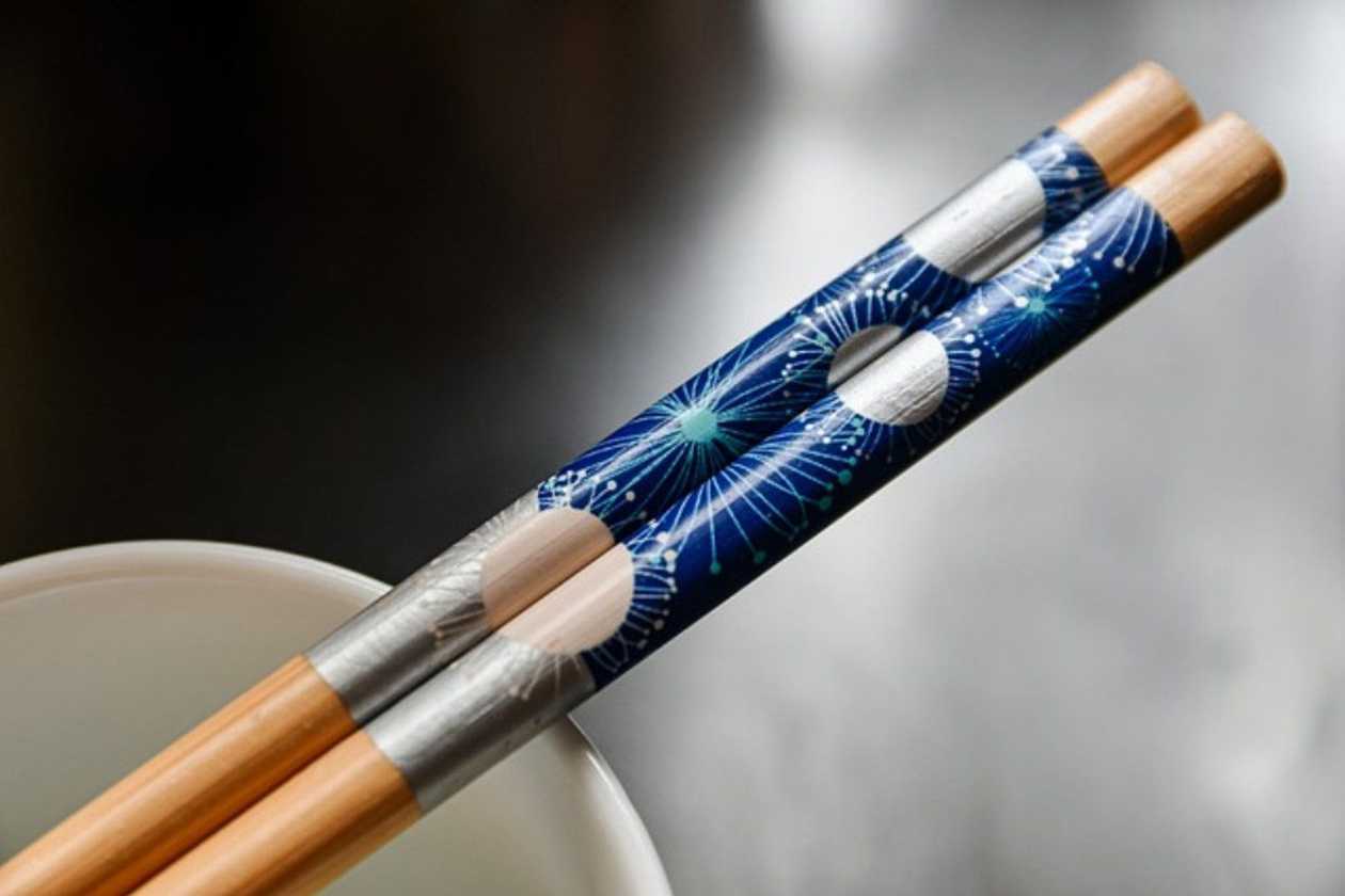 174. Chopsticks