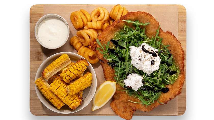 Pork „Pesto & burrata Milanese“
