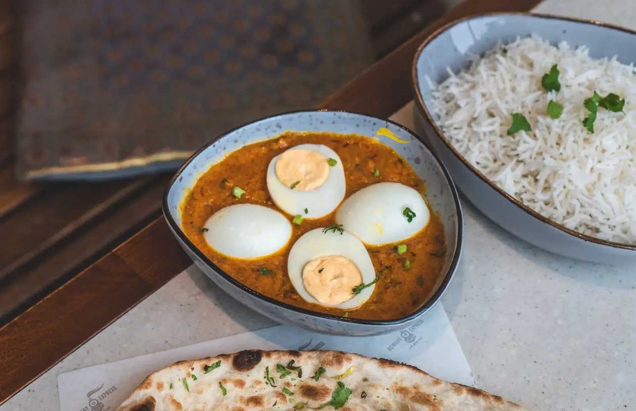 Egg Curry + polévka a nápoj v ceně