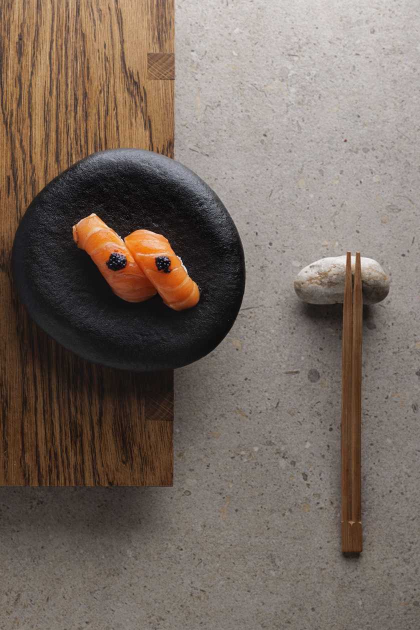 Salmon nigiri
