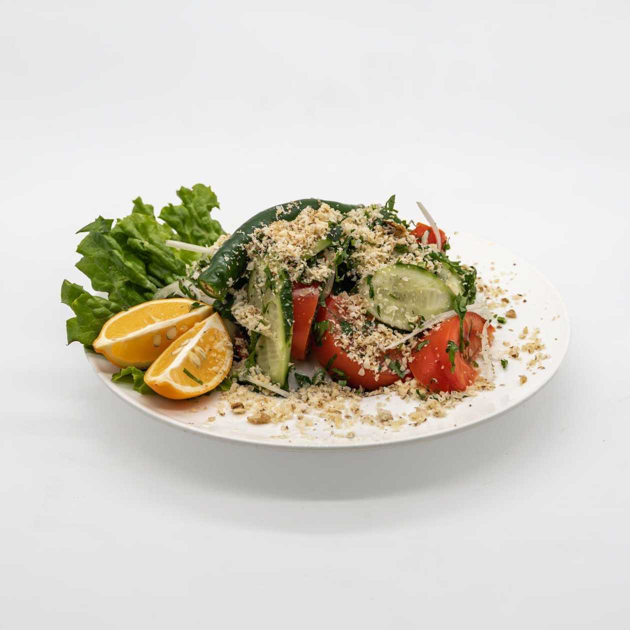 georgian salad with welnuts