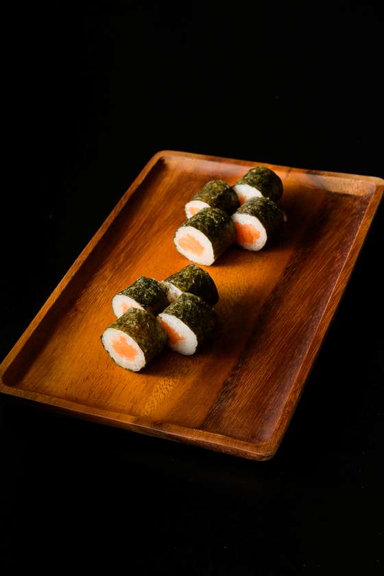 Salmon Hosomaki