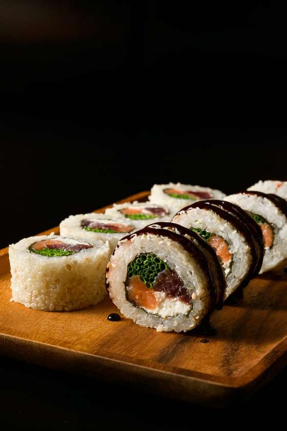 Tuna & Salmon Uramaki