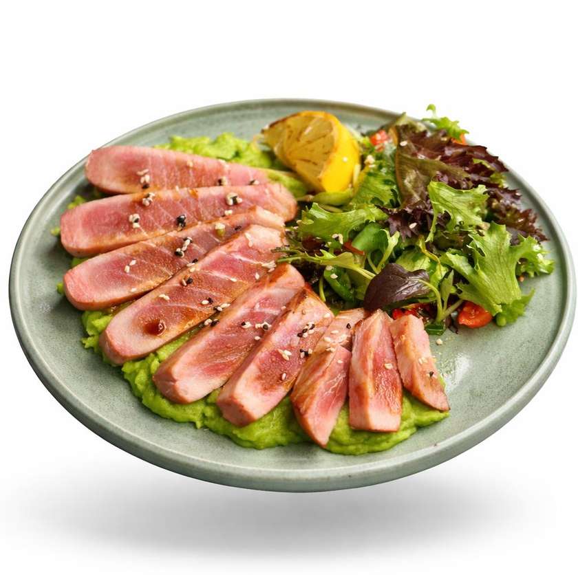 Seared Tuna with Avocado Mash & Fresh Greens