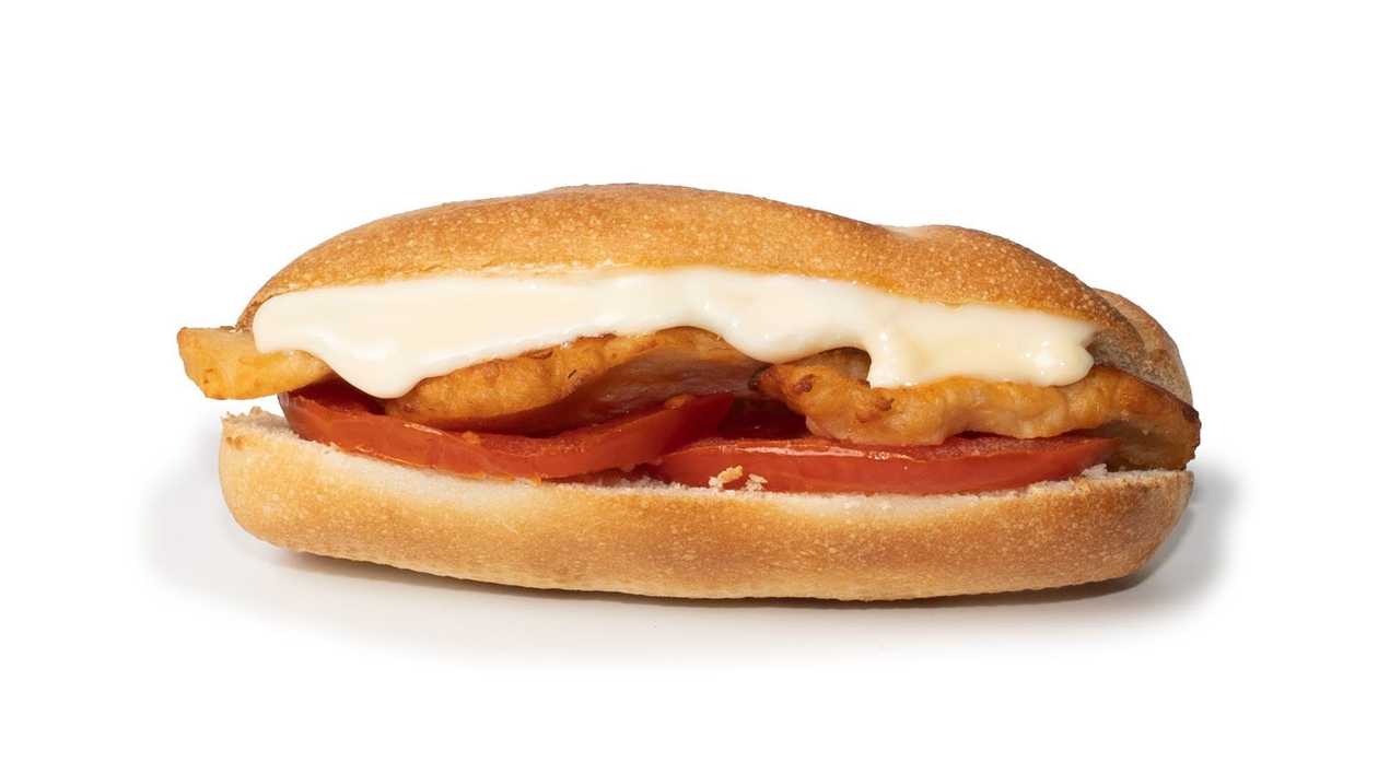 17. Frango, tomate e maionese