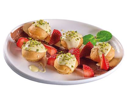 MINI ECLAIRS WITH CHOCOLATE