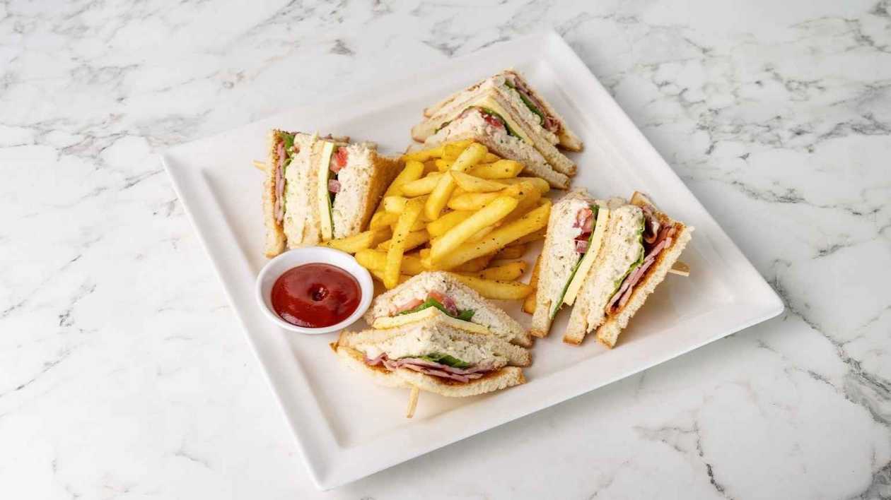 Calma Club Sandwich