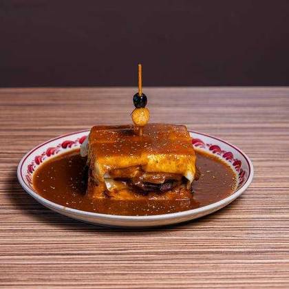 Francesinha vegan